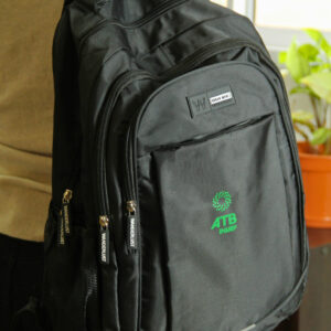 Mochila urbana Wanderlust negra 1 - Imagen 4